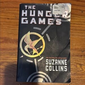 The Hunger Games by - Black Cover